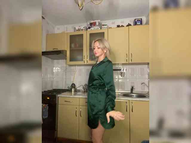 Kristinochka0316 webcam