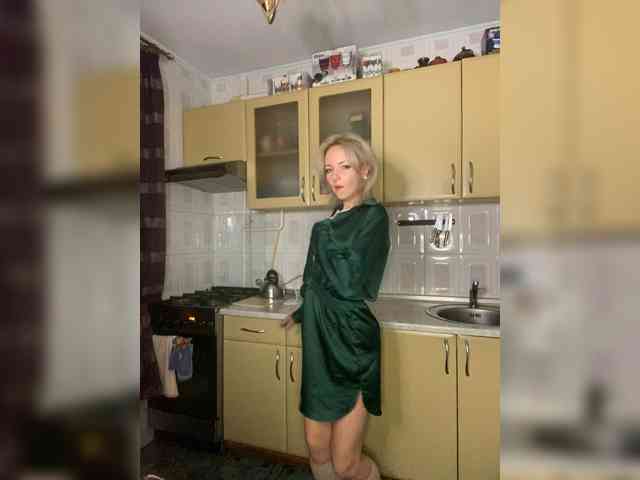 Kristinochka0316 webcam