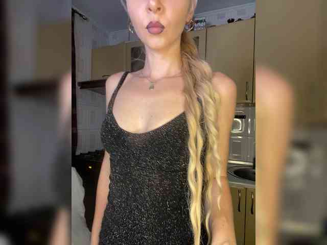 Kristinochka0316 webcam