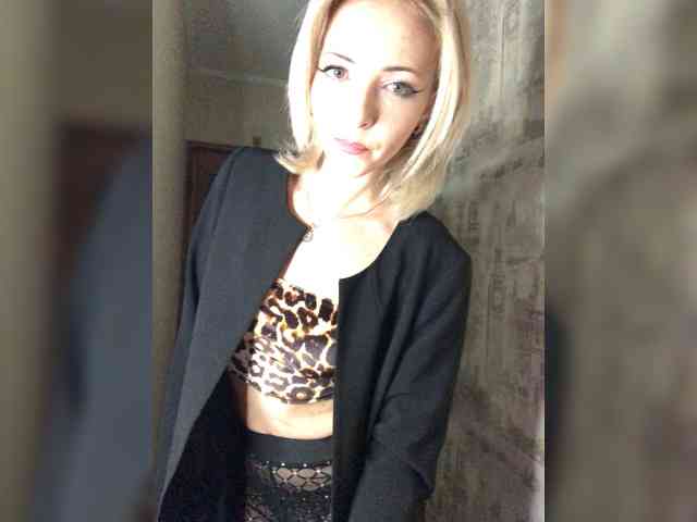 Kristinochka0316 webcam