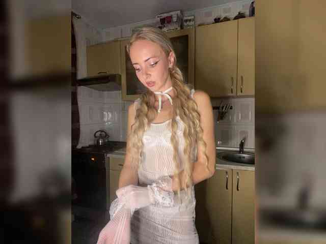 Kristinochka0316 webcam