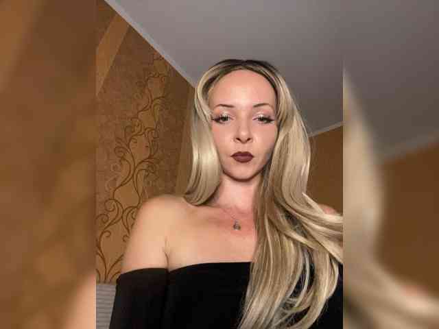 Kristinochka0316 webcam