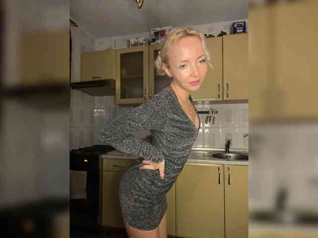 Kristinochka0316 webcam
