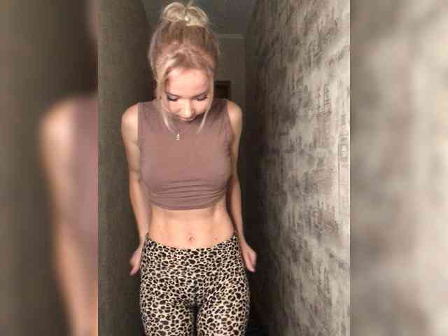 Kristinochka0316 webcam