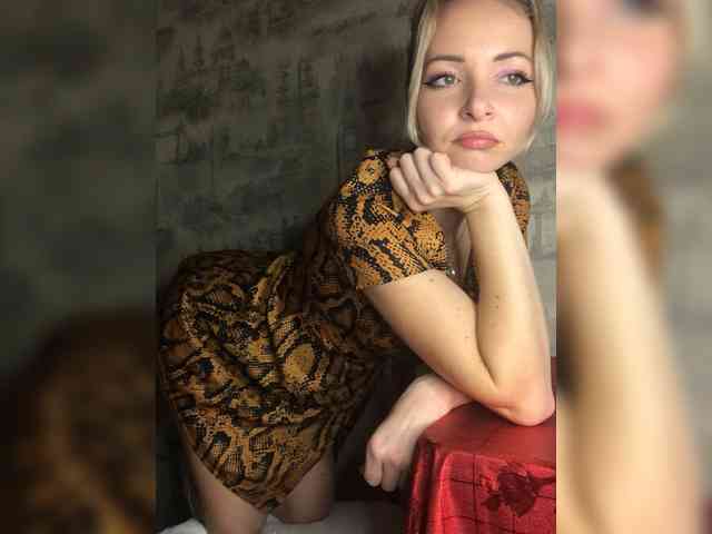 Kristinochka0316 webcam