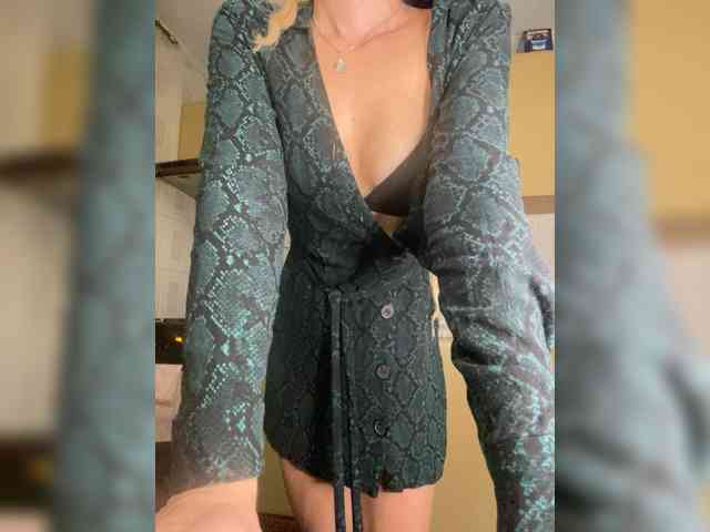 Kristinochka0316 webcam