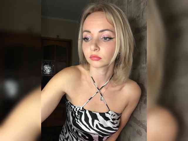 Kristinochka0316 webcam