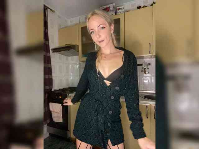 Kristinochka0316 webcam