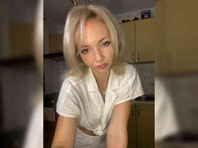 Kristina16-1 Live Webcam on BongaCams
