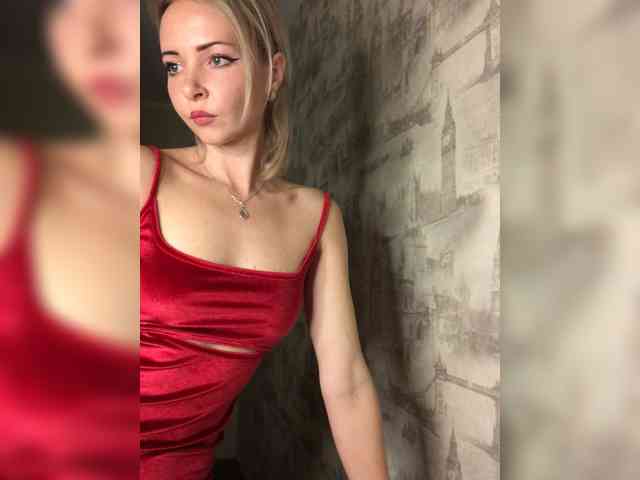 Kristinochka0316 webcam