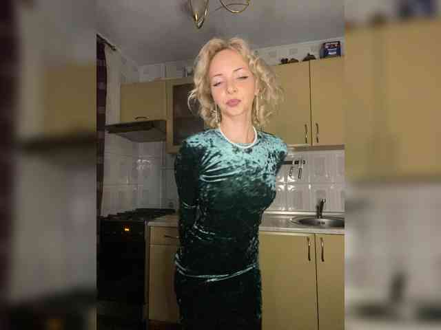Kristinochka0316 webcam