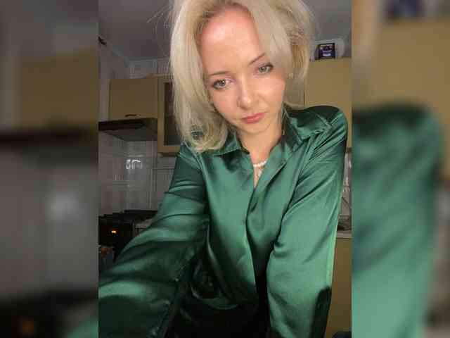 Kristinochka0316 webcam