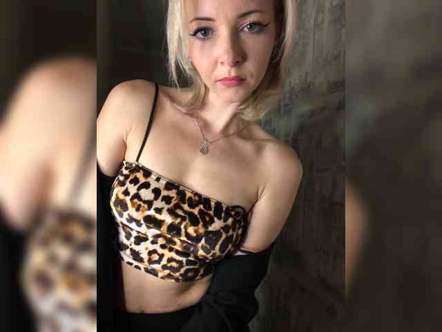 Kristinochka0316 webcam