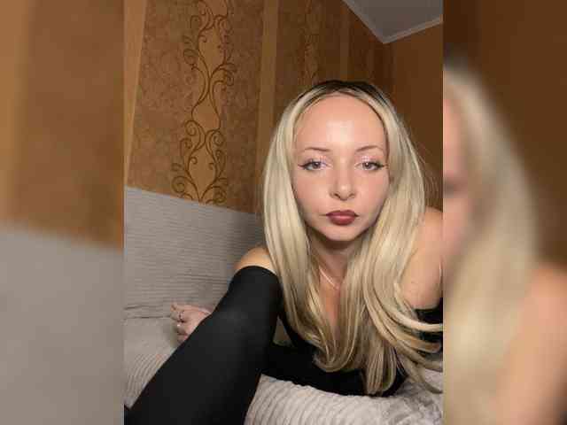 Kristinochka0316 webcam