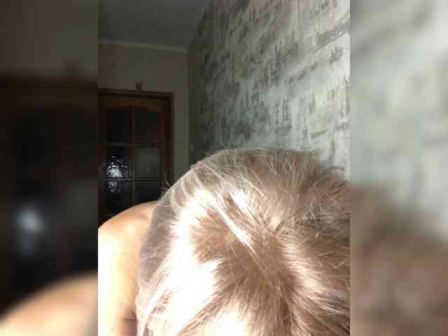 Kristinochka0316 webcam