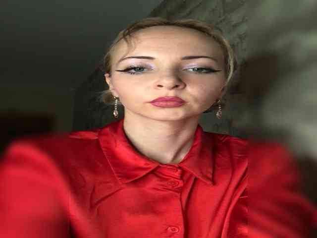 Kristinochka0316 webcam
