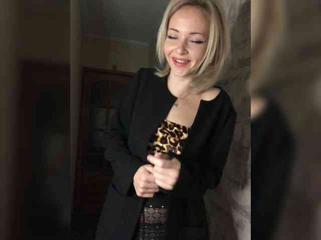 Kristinochka0316 webcam