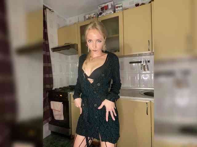 Kristinochka0316 webcam