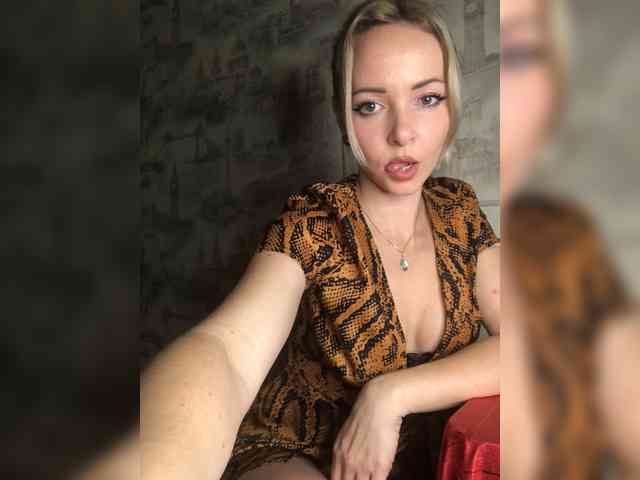 Kristinochka0316 webcam