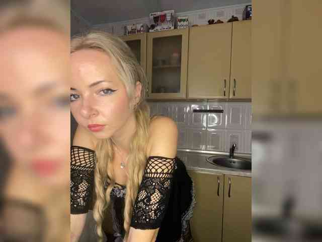 Kristinochka0316 webcam