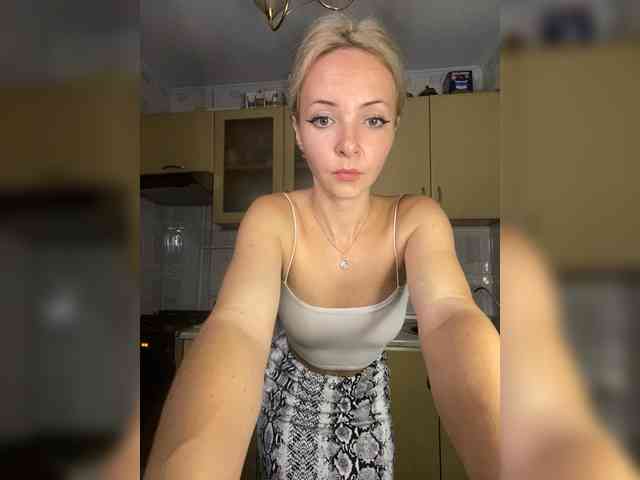 Kristinochka0316 webcam