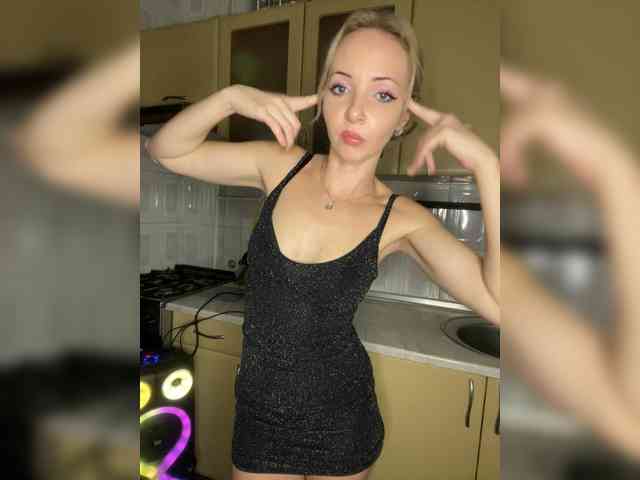 Kristinochka0316 webcam