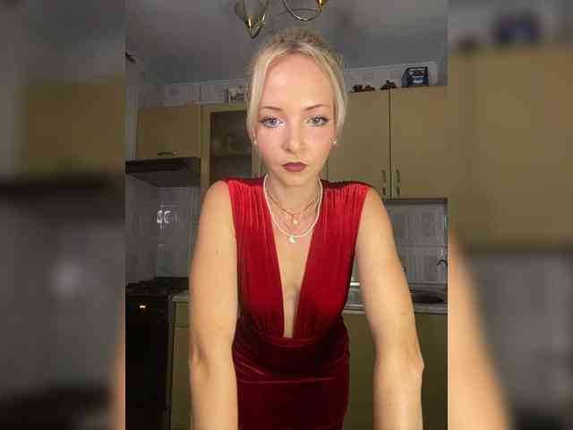 Kristinochka0316 webcam