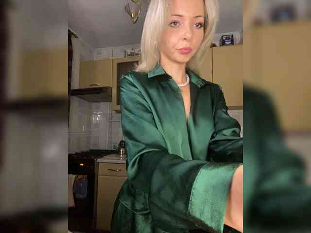 Kristinochka0316 webcam