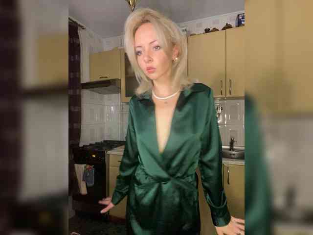 Kristinochka0316 webcam