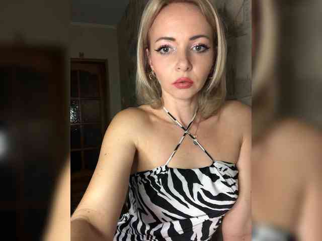 Kristinochka0316 webcam