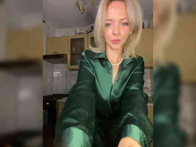 Kristinochka0316 webcam