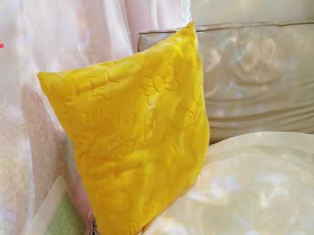 Anne-Sweet's BongaCams show and profile