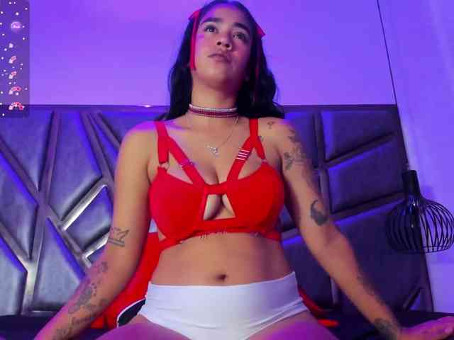 nude live cam BellaKnox