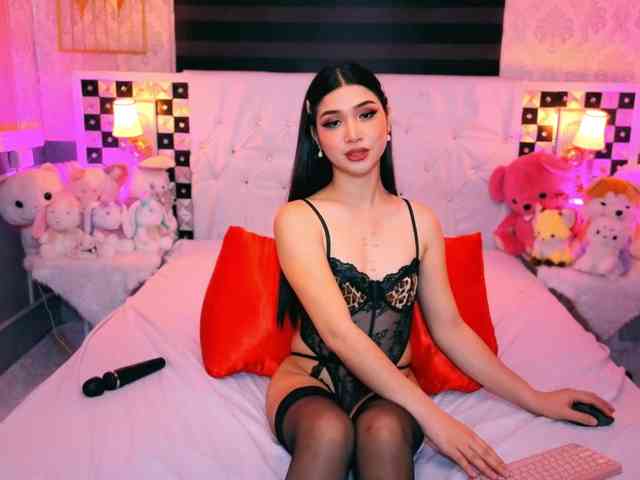 NadiaEclair Live Webcam on BongaCams