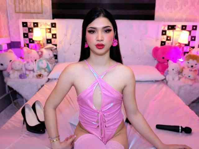 NadiaEclair Live Webcam on BongaCams