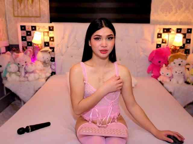 NadiaEclair Live Webcam on BongaCams
