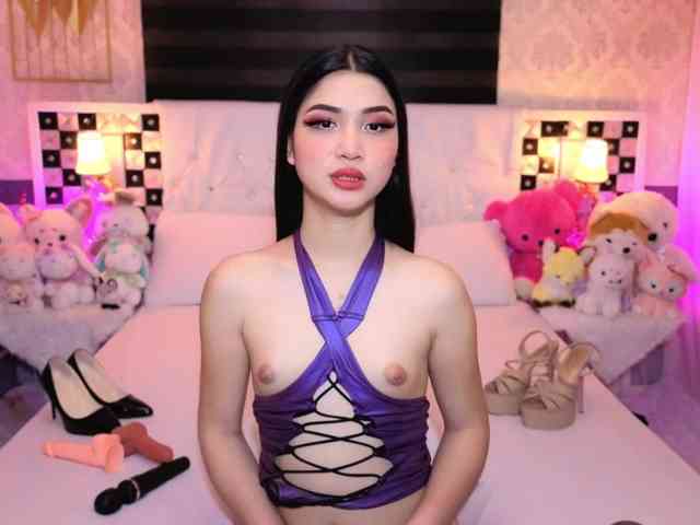 NadiaEclair NadiaEclair