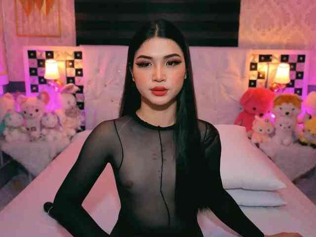 NadiaEclair NadiaEclair