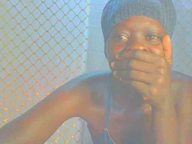 Dollybi1 webcam