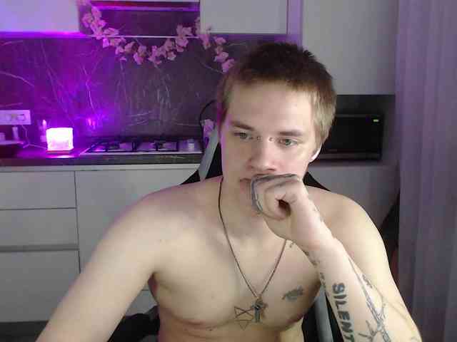 yourlildemon Live Webcam on BongaCams