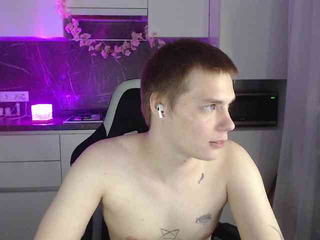 yourlildemon Live Webcam on BongaCams