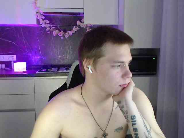 yourlildemon Live Webcam on BongaCams