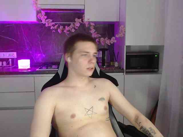 yourlildemon Live Webcam on BongaCams