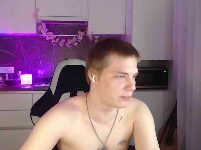 yourlildemon Live Webcam on BongaCams
