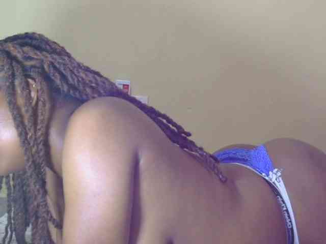 Hollymolly111 webcam