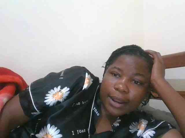 Hollymolly111 webcam