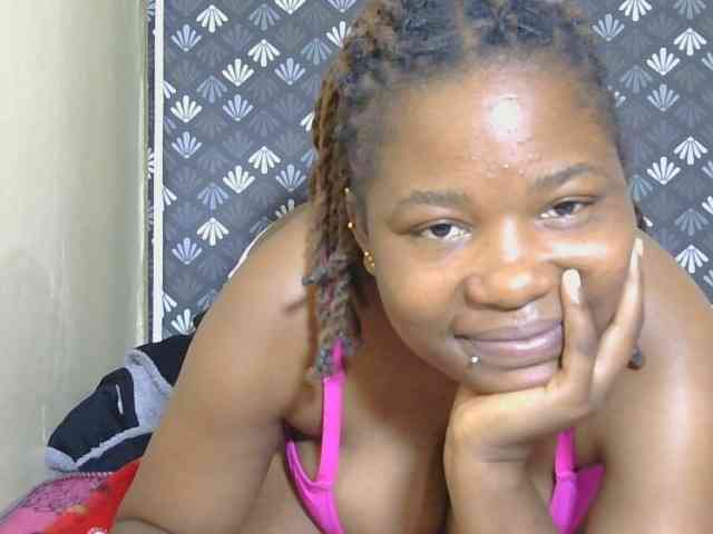 Hollymolly111 webcam