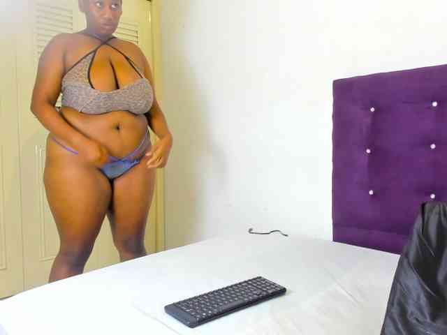 yourwife-anna webcam