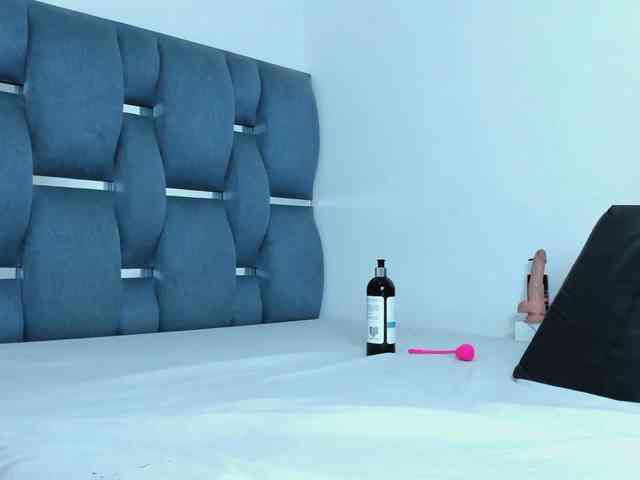 yourwife-anna webcam