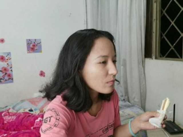 Natzuchoi's BongaCams show and profile